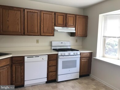 1915 Yorktown N, Norristown, PA 19403 - photo 7