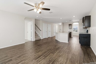 7018 Phoebe View, San Antonio, TX 78252 - photo 5