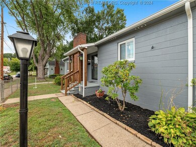 540 19th St, Dunbar, WV 25064 - photo 4