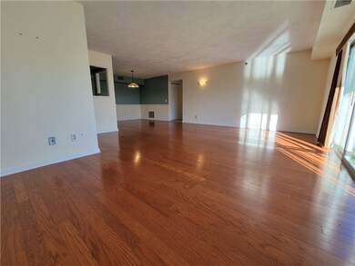 200 Hoffman Ave unit 302, Cranston, RI 02920 - photo 4