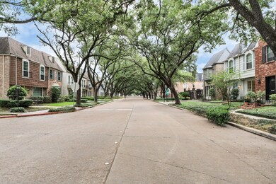 405 N Post Oak Ln unit 405, Houston, TX 77024 - photo 4