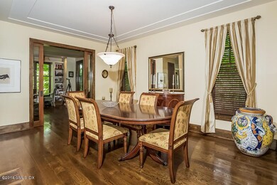 Dining Rm