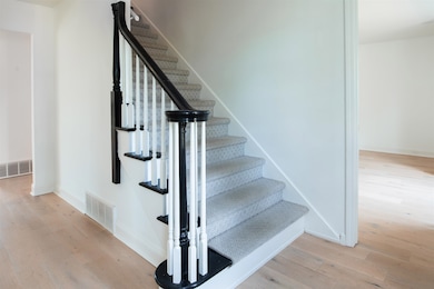 5587 Ashley Square S, Memphis, TN 38120 - photo 6