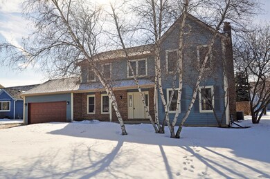 3461 Meadow Crest Cir, Gurnee, IL 60031 - photo 2