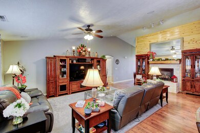 4718 N Pearly Ln-17