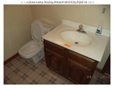 94 Mannon Dr, Alum Creek, WV 25003 - photo 7