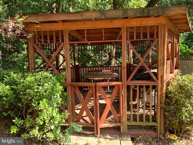 12727 Brewster Cir, Woodbridge, VA 22192 - photo 4