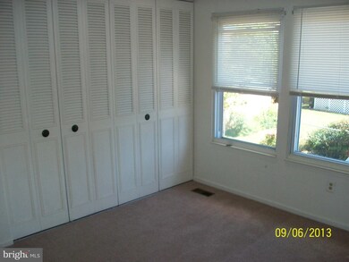 220 Compass Rd, Essex, MD 21221 - photo 6