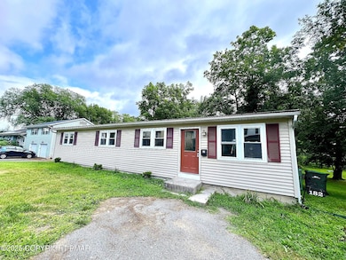 182 State St, East Stroudsburg, PA 18301 - photo 2