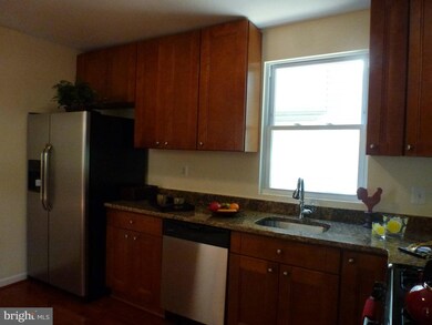 3025 Oakley Ave, Baltimore, MD 21215 - photo 6