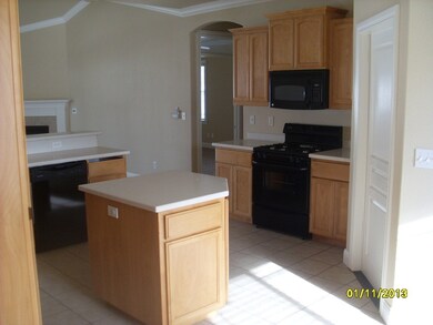 2380 Petroglyph St, Redding, CA 96002 - photo 2