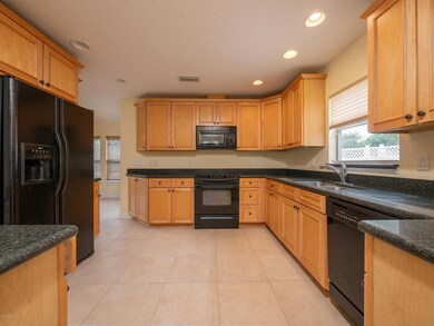 5471 Mariners Cove Dr, Jacksonville, FL 32210 - photo 7