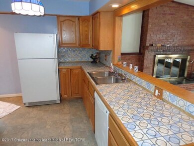 1002 N Waverly Rd, Lansing, MI 48917 - photo 6