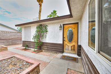 Front Entry/Courtyard