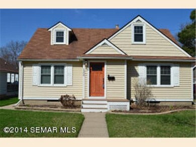 1306 4th St SW, Austin, MN 55912 - photo 3