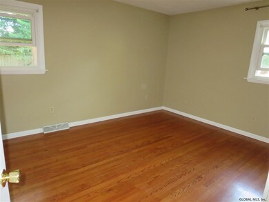 4 Michael Dr, Saratoga Springs, NY 12866 - photo 5