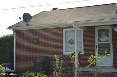 315 Royal Ave, Strasburg, VA 22657 - photo 3