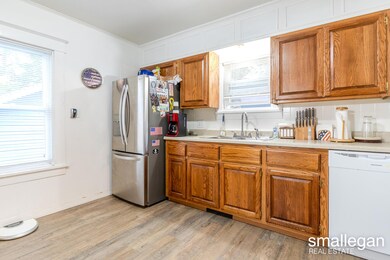 889 Fleming Avenue (12)