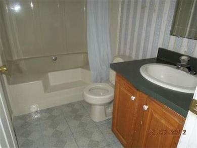 59 Russell Rd, Brockton, MA 02302 - photo 2