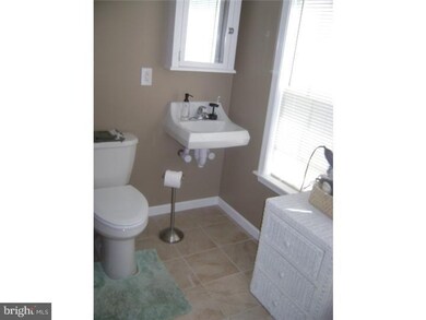 528 Brook Ln, Warminster, PA 18974 - photo 3