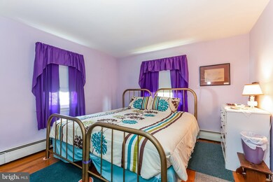 410 S 11th St, Purcellville, VA 20132 - photo 7