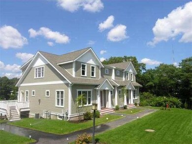 30 Putnam St unit 5, Needham Heights, MA 02494 - photo 2