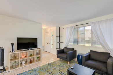 2. LIGHT AND BRIGHT LIVING ROOM