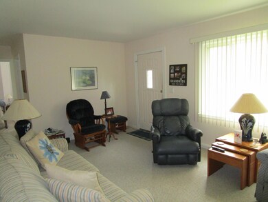 523 Hamilton Ave, Lansing, MI 48910 - photo 2