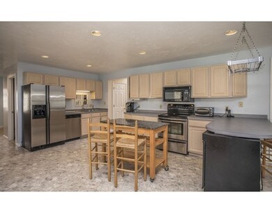 100 Hartsuff St, Rockland, MA 02370 - photo 5