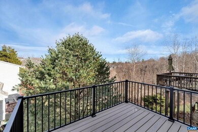 913 Locust Ln, Charlottesville, VA 22901 - photo 3