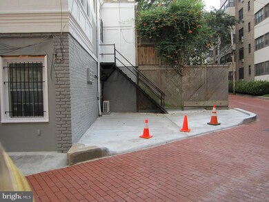 2328 Ashmead Place NW unit 1, Washington, DC 20009 - photo 4