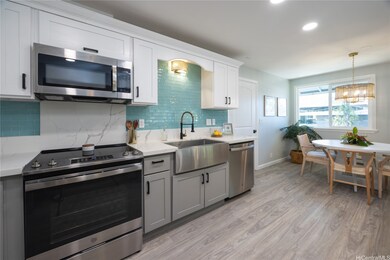 Lots of storage in the kitchen