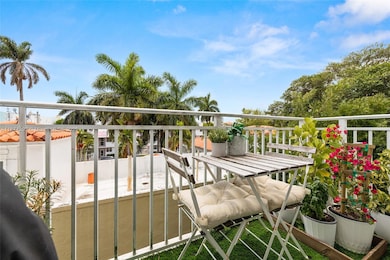 1519 Drexel Ave unit 402, Miami Beach, FL 33139 - photo 4