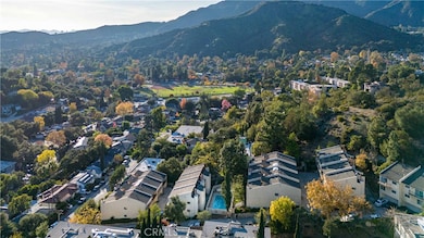 1881 Alpha Rd unit 8, Glendale, CA 91208 - photo 4