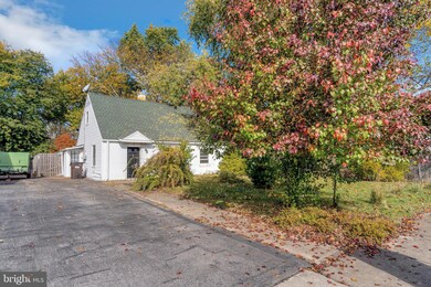 39 Republic Ave, Norristown, PA 19403 - photo 2