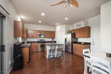 07-INTO KITCHEN