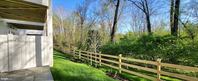 3713 Glenmoor Reserve Ln, Chevy Chase, MD 20815 - photo 3