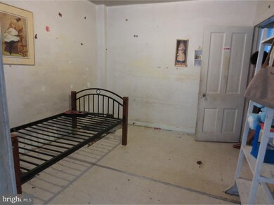 517 Maple St, Reading, PA 19602 - photo 5