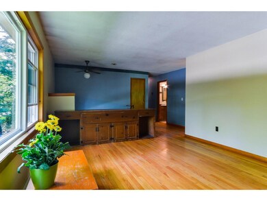 914 Dugway Rd, Richmond, VT 05477 - photo 2