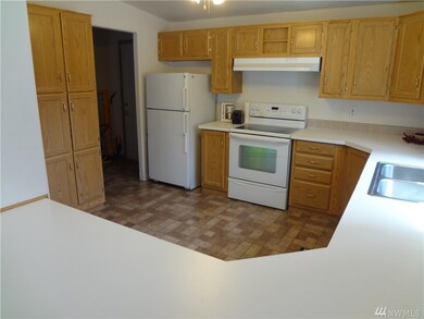 8913 226th Street Ct E unit 39, Graham, WA 98338 - photo 5