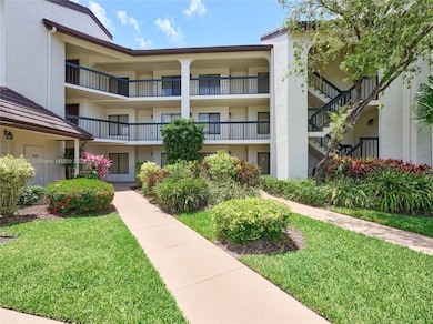 5380 Cedar Lake Dr unit 2040, Boynton Beach, FL 33437 - photo 3
