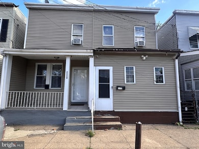 2112 Howell St, Camden, NJ 08105 - photo 2