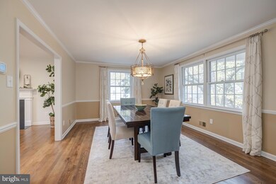 8212 Coach St, Potomac, MD 20854 - photo 6