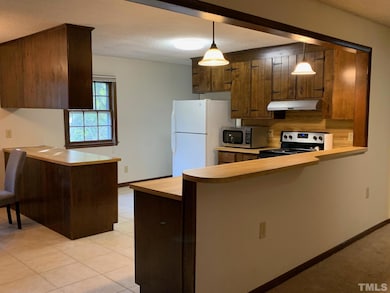 1110 Kent Rd unit B, Raleigh, NC 27606 - photo 3