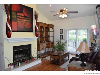 106 Leland Lake Dr, Jacksonville, IL 62650 - photo 7