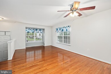 14380 Legend Glen Ct, Gainesville, VA 20155 - photo 4