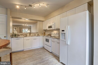 1315 Templeton Place, Rockville, MD 20852 - photo 6