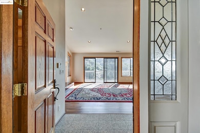 616 Gravatt Dr, Berkeley, CA 94705 - photo 3