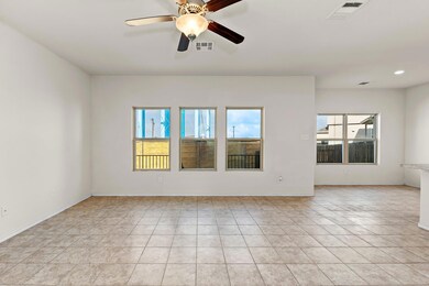 224 Circle Way unit 13E, Jarrell, TX 76537 - photo 4