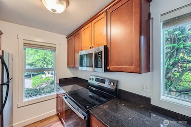 8615 238th St SW unit F201, Edmonds, WA 98026 - photo 2